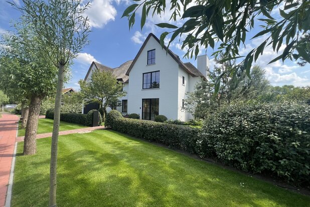 Villa neuve et exclusive avec six chambres au cœur du Zoute