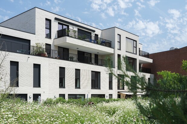 Ruim nieuwbouwappartement met drie slaapkamers en zonneterras.