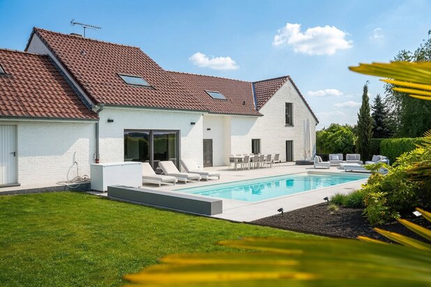 Villa de prestige nichée au cœur de la campagne
