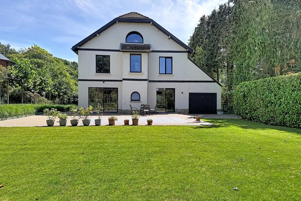 Prince d’Orange : Sublime villa de 1930 entièrement rénovée