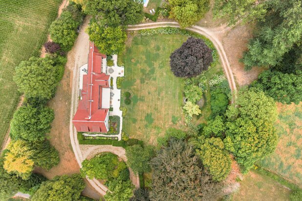 Villa de luxe rénovée sur un domaine privé unique
