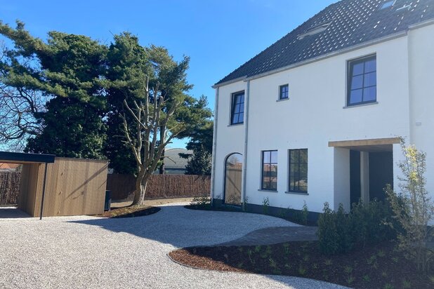 Exclusieve, energiezuinige nieuwbouwwoning op een discrete ligging te Waregem!