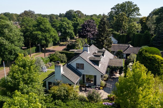 Villa te koop in LAREN met referentie 19812705578