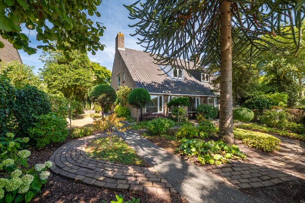 Villa te koop in BLARICUM met referentie 19812906641