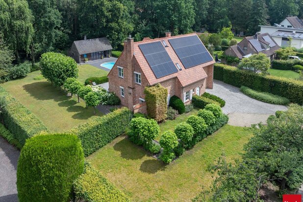 Landelijke villa met zwembad en poolhouse in alle privacy