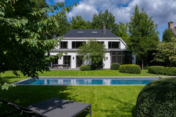 Tijdloze Vlassak-Verhulst-villa aan het Driehoeksbos