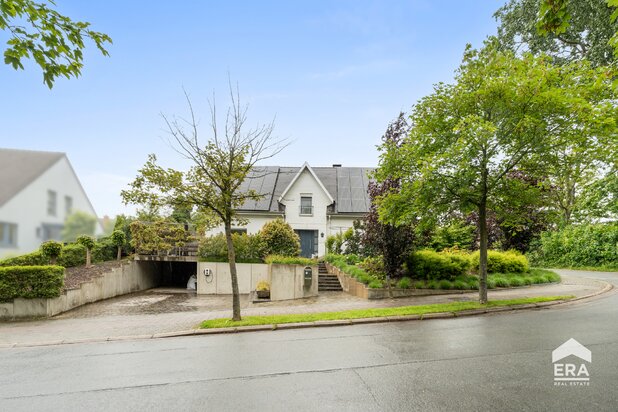 Villa met 4 slaapkamers + bureau nabij centrum Asse