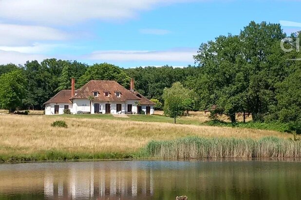 A VENDRE, La Ferté St Cyr, Domaine de Chasse