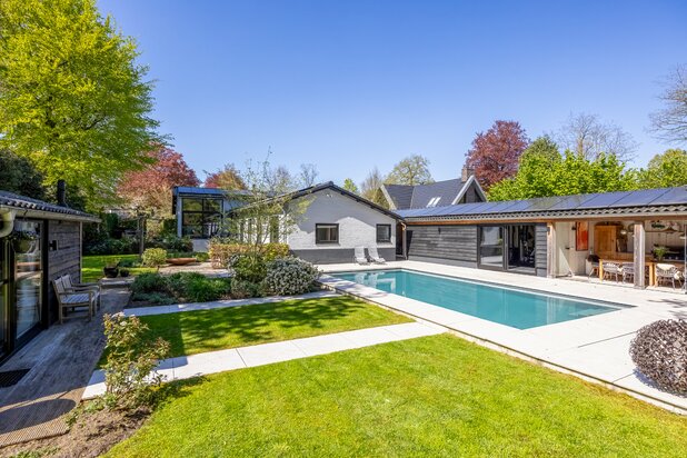 Villa te koop in LAREN met referentie 19811559501
