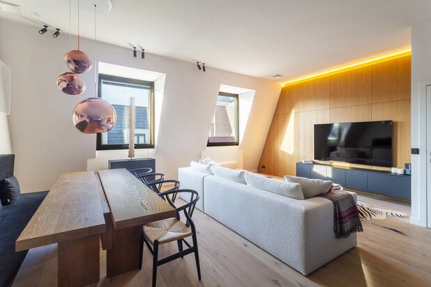 Luxueus dakappartement met 2 slpk en terras 
