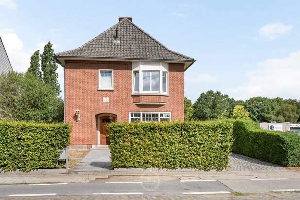 Gerenoveerde karakterwoning met mooie tuin