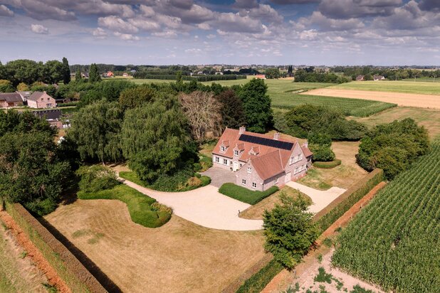 Exclusieve villa op een idyllisch perceel van 8.553m² te Deinze
