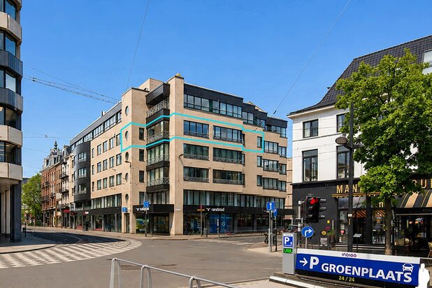 Dubbelappartement met zicht op Groenplaats en Kathedraal