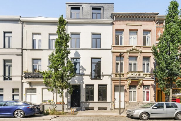 Maison de maître aux espaces généreux et finitions raffinées