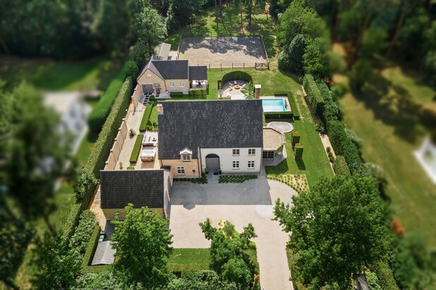 Schitterende luxe villa op uniek perceel van ca. 5.000 m²