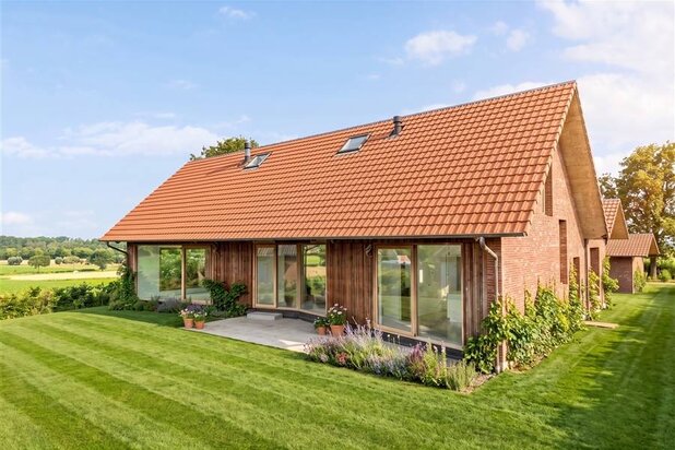 Unieke architectenwoning met prachtige verzichten