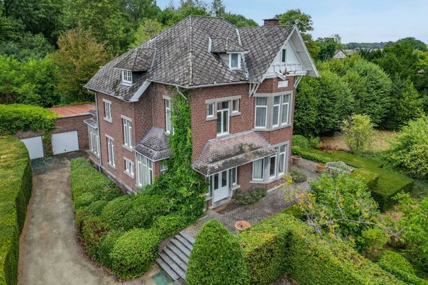 Statig landhuis in klassieke stijl met Wirtz-tuin