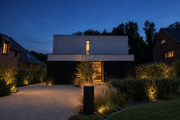 ENERGIEZUINIGE CONCRETE HOUSE OP TOPLOCATIE