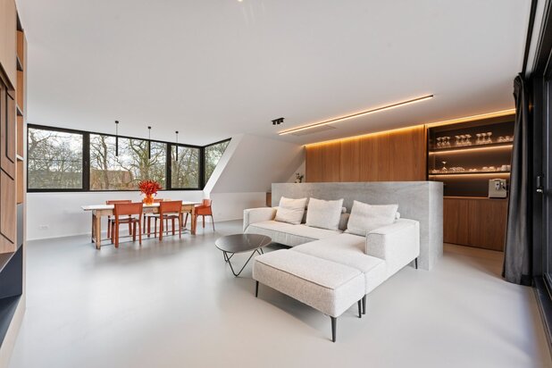 Luxueus afgewerkte penthouse te huur in het hart van Brugge!