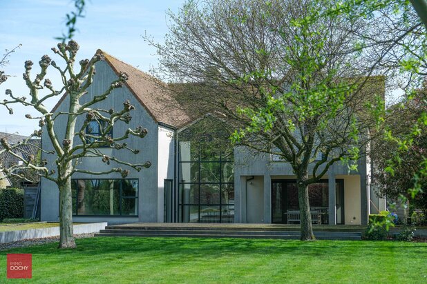 Rustig gelegen vernieuwde villa