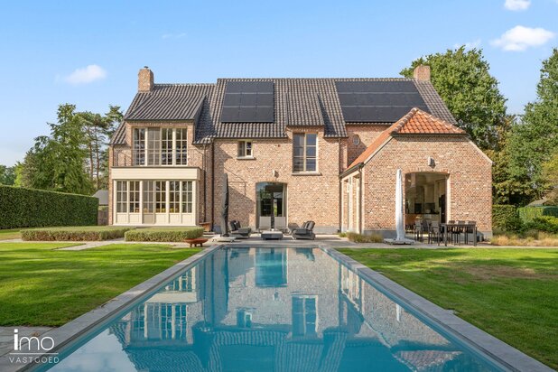 Landelijke villa met zwembad in rustige omgeving