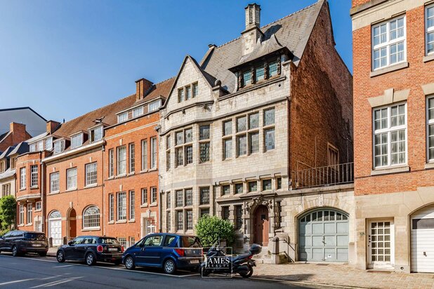 Ixelles – Place Brugmann | Maison d’architecte avec grand jardin
