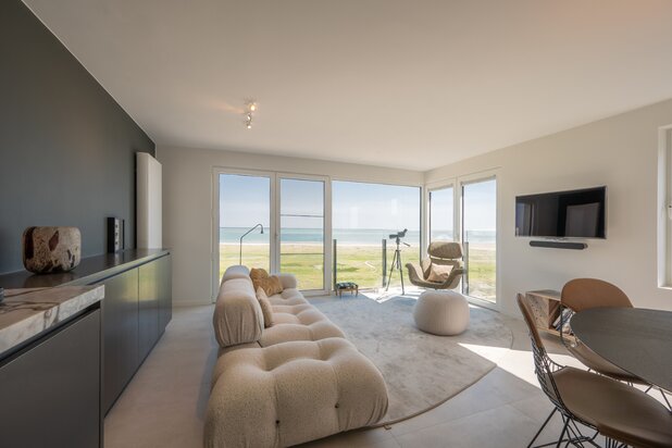 Exclusief hoekappartement met frontaal zeezicht en high-end afwerking in Knokke-Heist