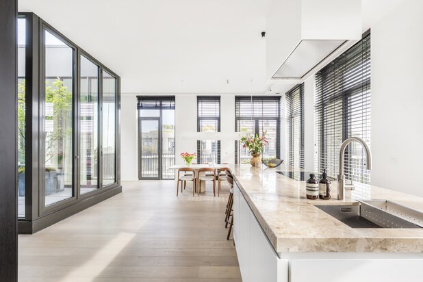 ANTWERP EILANDJE - Penthouse with rooftop terrace