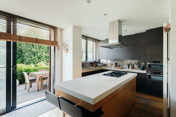 Maison exceptionnellement spacieuse avec jardin et garage