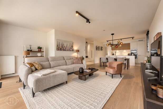 Ruim appartement met 3 slaapkamers en staanplaats