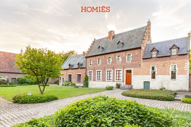 Uitzonderlijke hoeve of ontwikkeling 7 wooneenheden