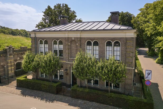 Villa te koop in NAARDEN met referentie 19512218099