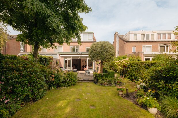 Villa te koop in WASSENAAR met referentie 19212619501