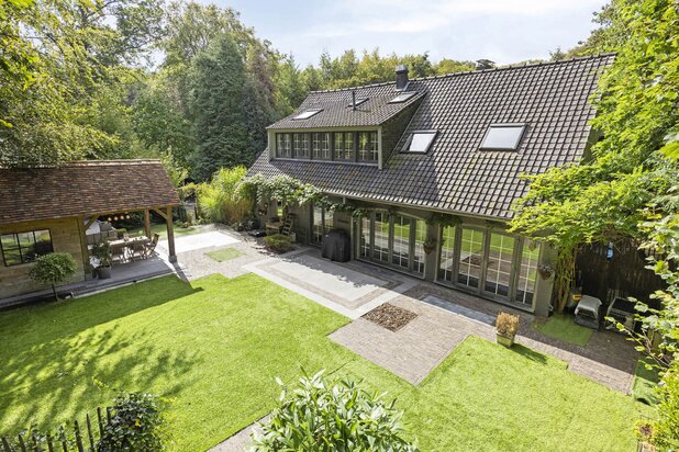 Uitzonderlijke woning met praktijkruimte aan het Zoniënwoud