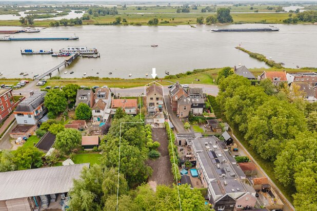 Villa te koop in HARDINXVELD-GIESSENDAM met referentie 19212720129