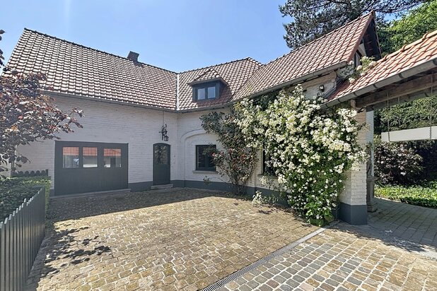 Villa te koop in Woluwe-Saint-Pierre met referentie 19411160284