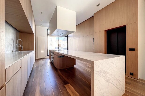 Square of the Woods - Exceptionally renovated property with taste