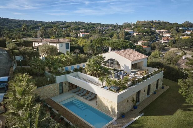 Recently built VILLA, situated in the heart of the PAMPELONNE Bay in RAMATUELLE...