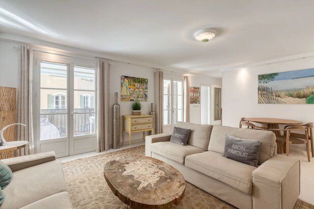 Apartment in the heart of Saint-Tropez – Prime location and high-end finishes