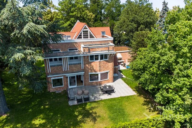 UKKEL: Prachtig eigendom met 6 slpk, elegant gerenoveerd
