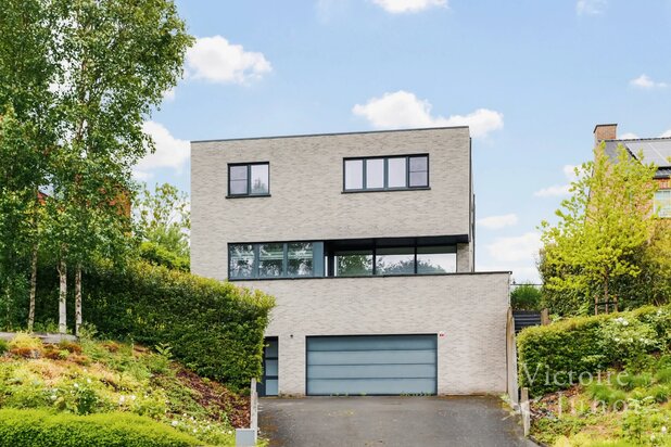 Contemporäne villa op 17 are