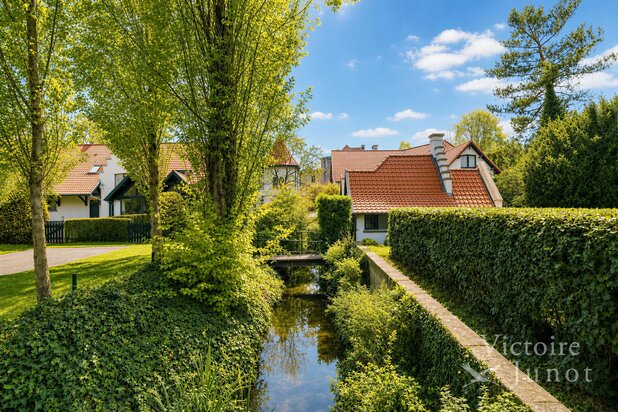 Villa in het hart van een privépark