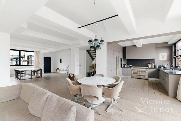 Quartier Molière - Prachtige loft met 2 slaapkamers + kantoor en parkeerplaats