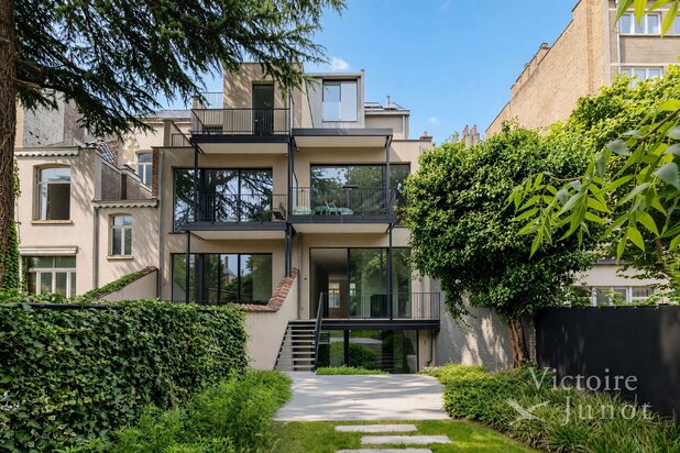 Elsene – Vleurgat | Prachtige duplex met grote westgerichte tuin