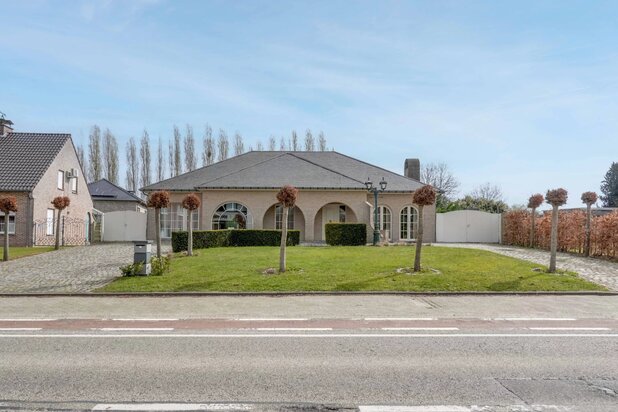Ruime villa op een goede locatie