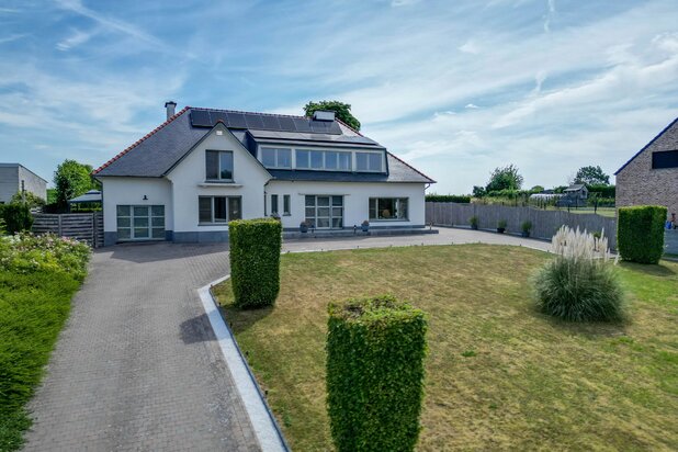 Luxury villa with seven bedrooms