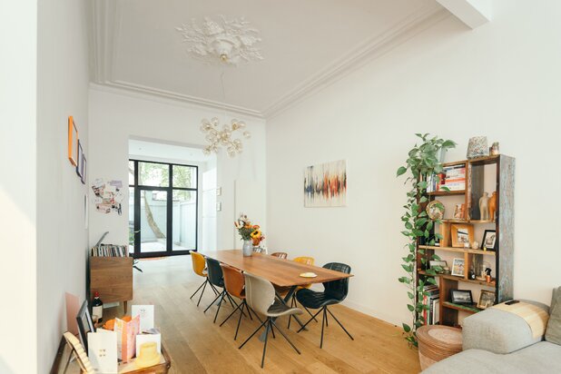 Karaktervol herenhuis met stadstuin, midden in Antwerpen