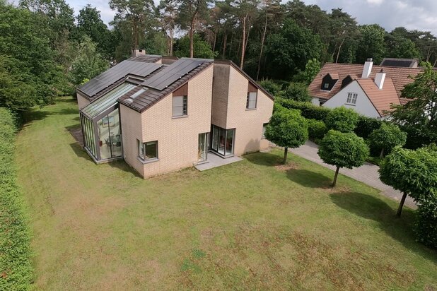 Mooie villa met luxueus wellness-poolhouse op een perceel van 1.960 m² in Keerbergen