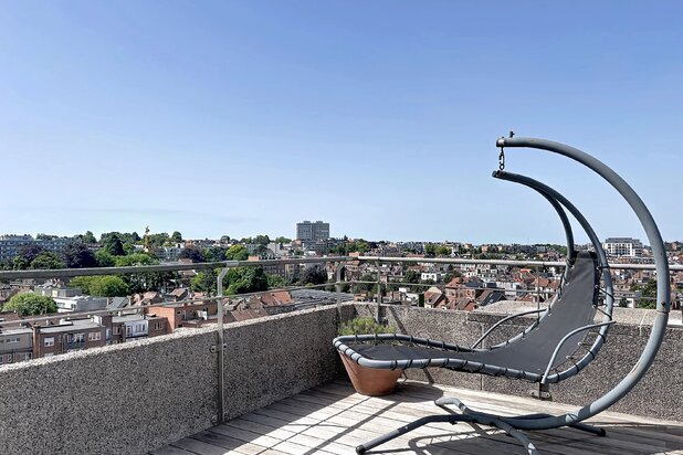 Uccle-grens Ixelles-Rooftop uitzonderlijk  166m2 terrassen