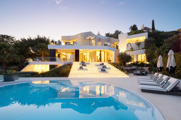 Ongelooflijke eigentijdse villa in El Herrojo Alto, Benahavís